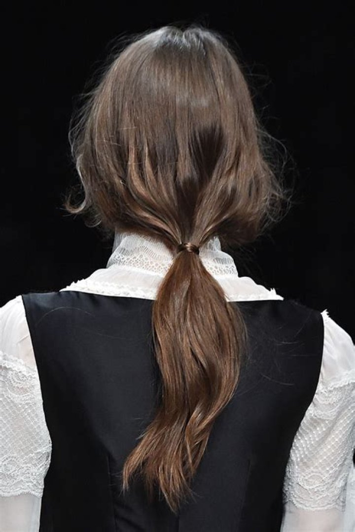 3 Lazy Summer Hairstyles That Require Zero Skill