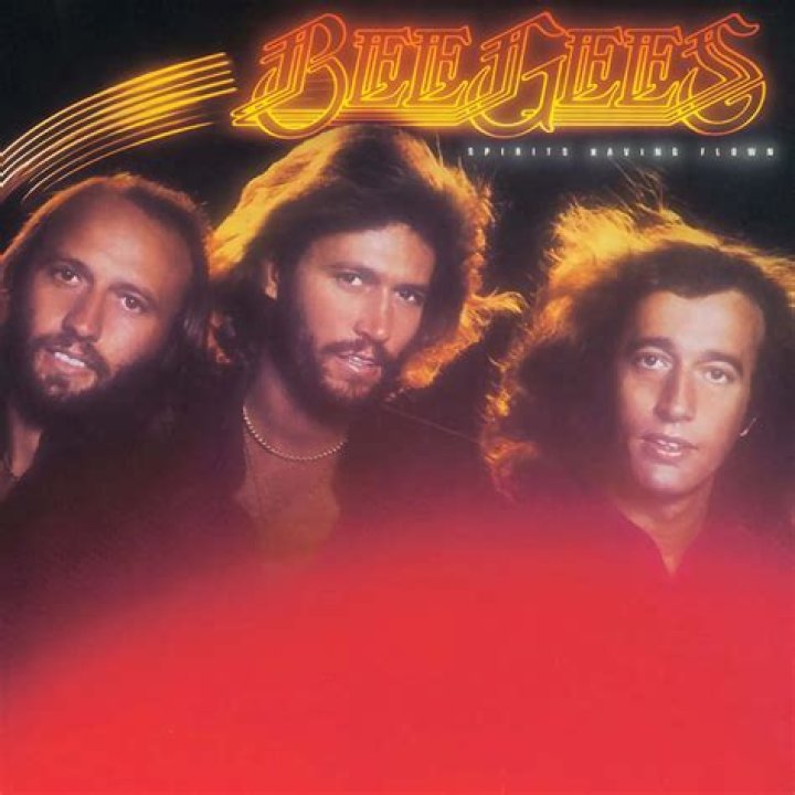 Bee Gees 5 discos da banda que definiu uma era da M&uacute;sica Pop