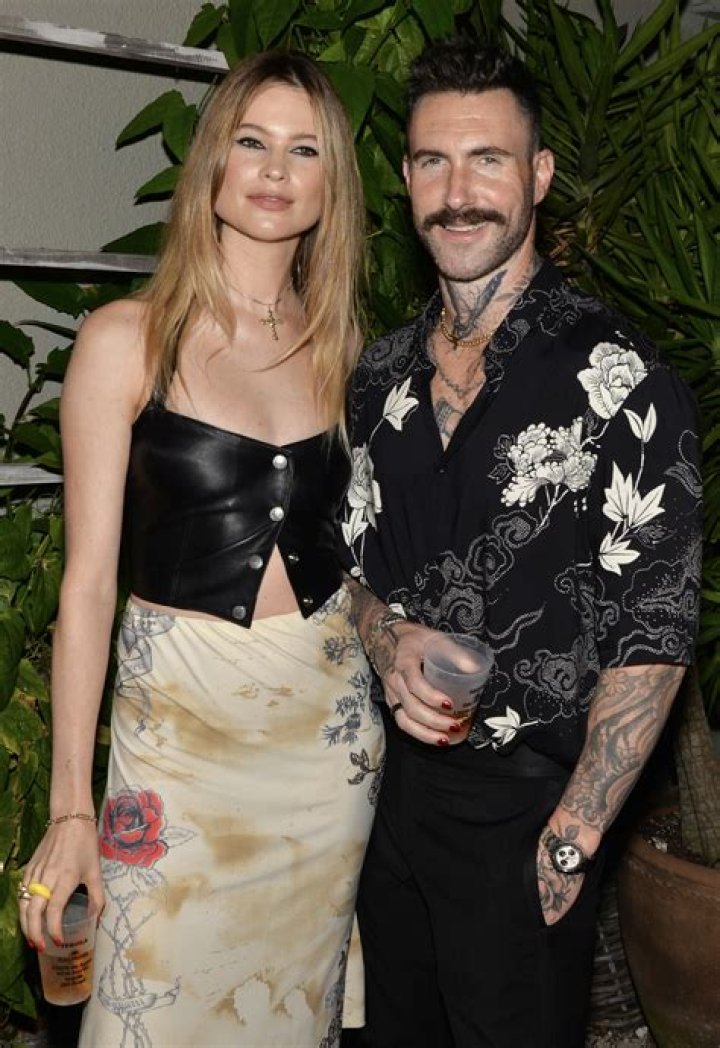 Behati Prinsloo Adam Levine