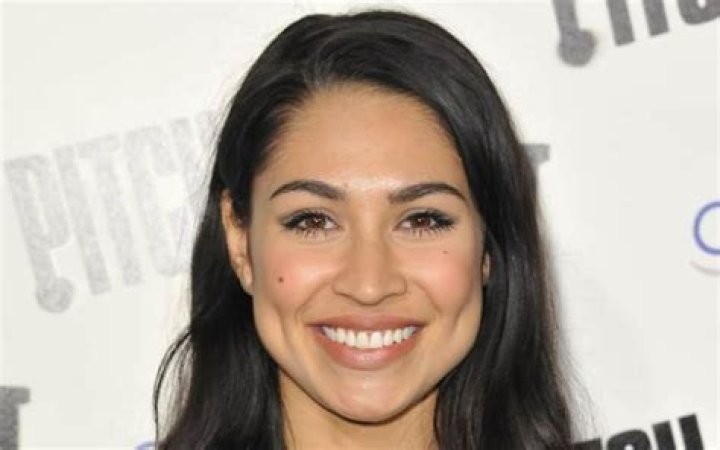 cassie steele height cassie steele height
