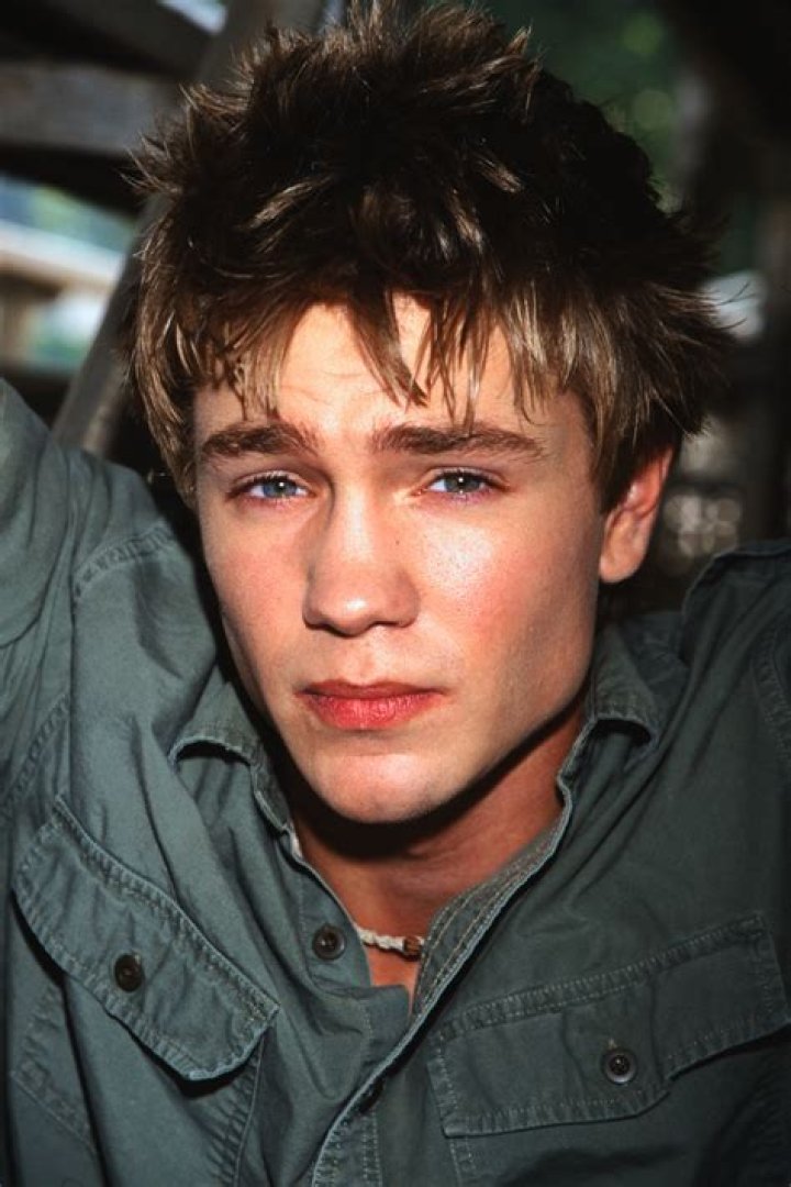 Chad Michael Murray posing