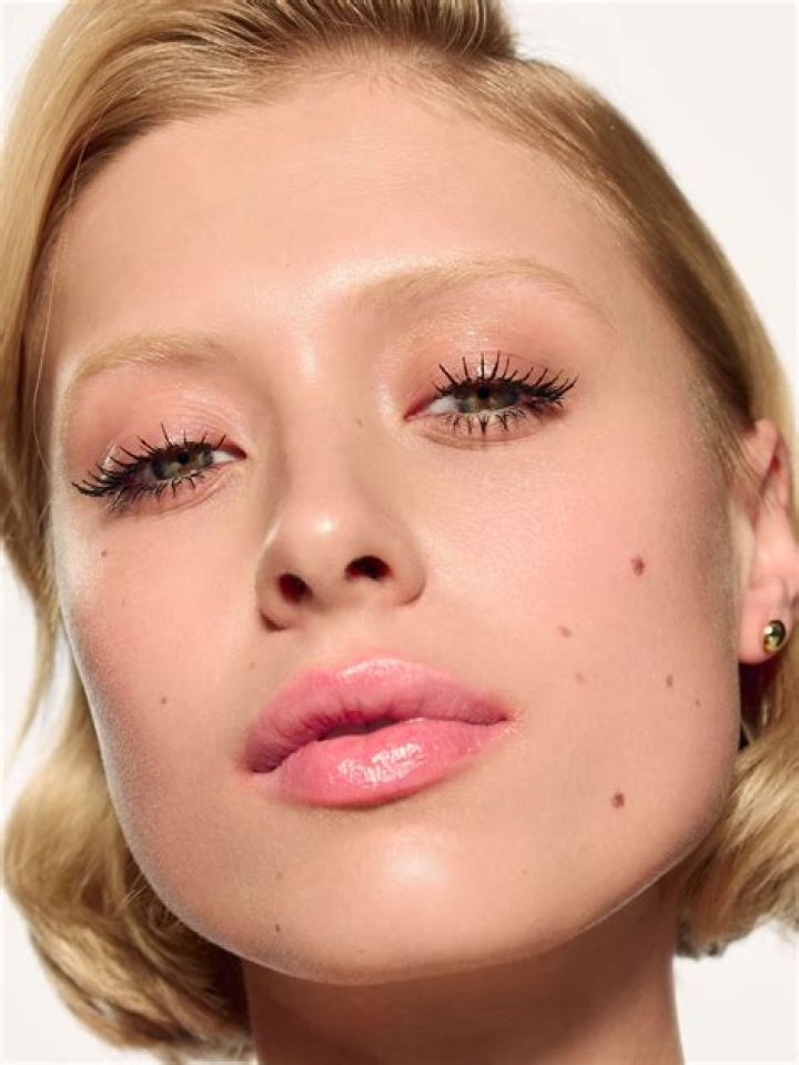 clumped lashes