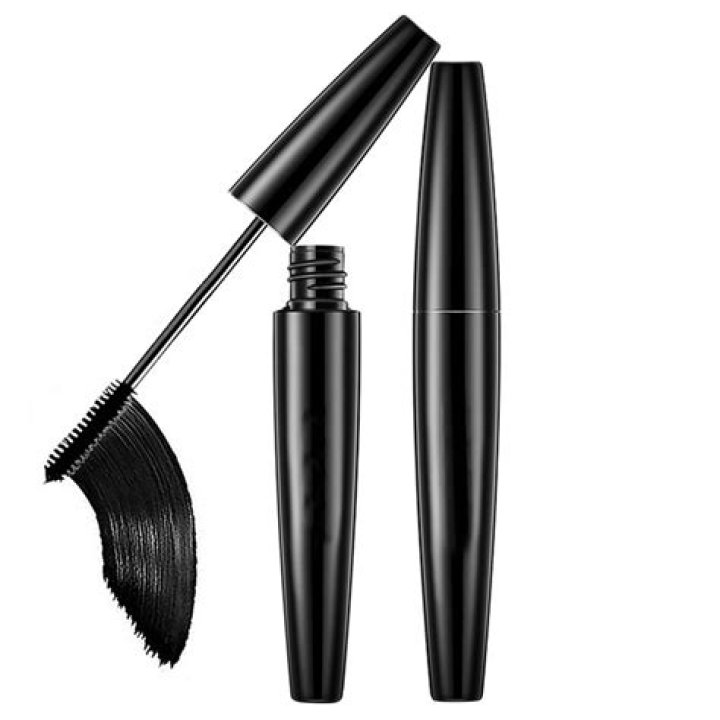 Clumps Mascara