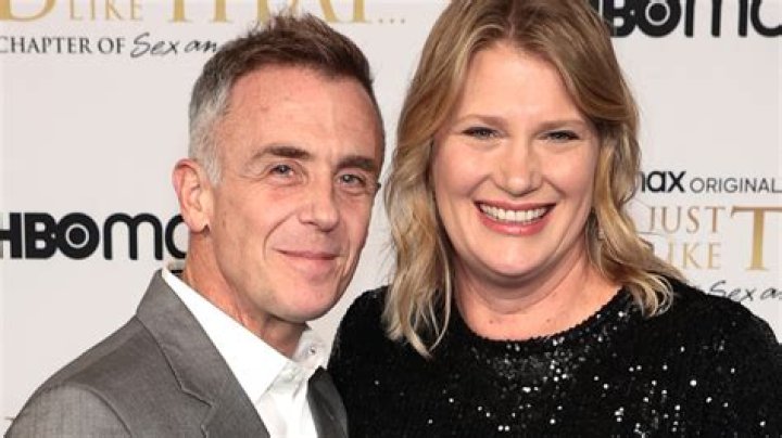 David and Chrysti Eigenberg posing together