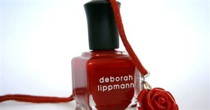 Deborah Lippmann lady is tramp nail polish