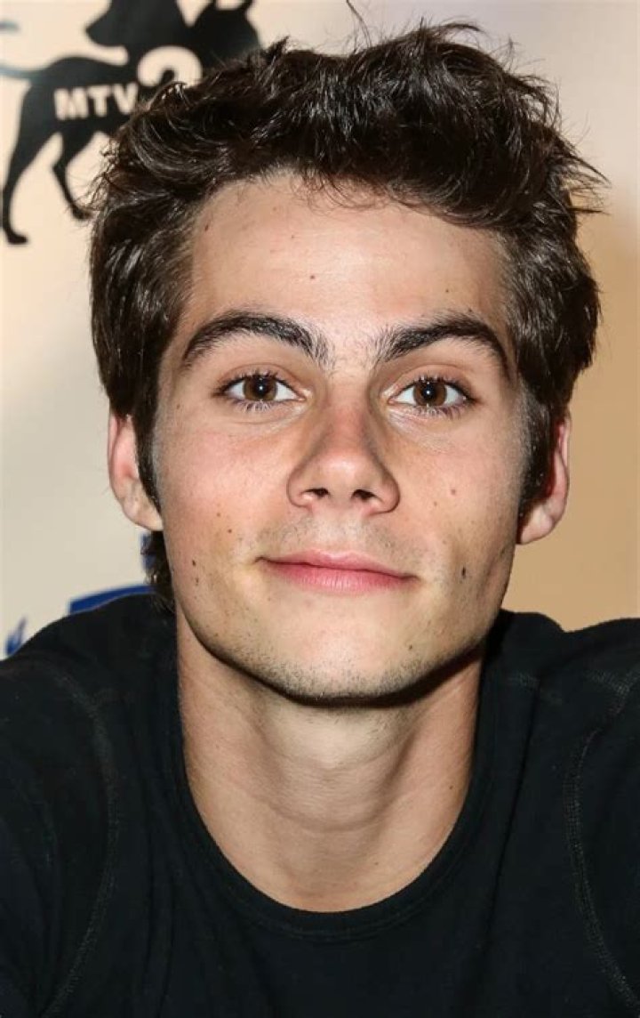 Dylan O'Brien posing