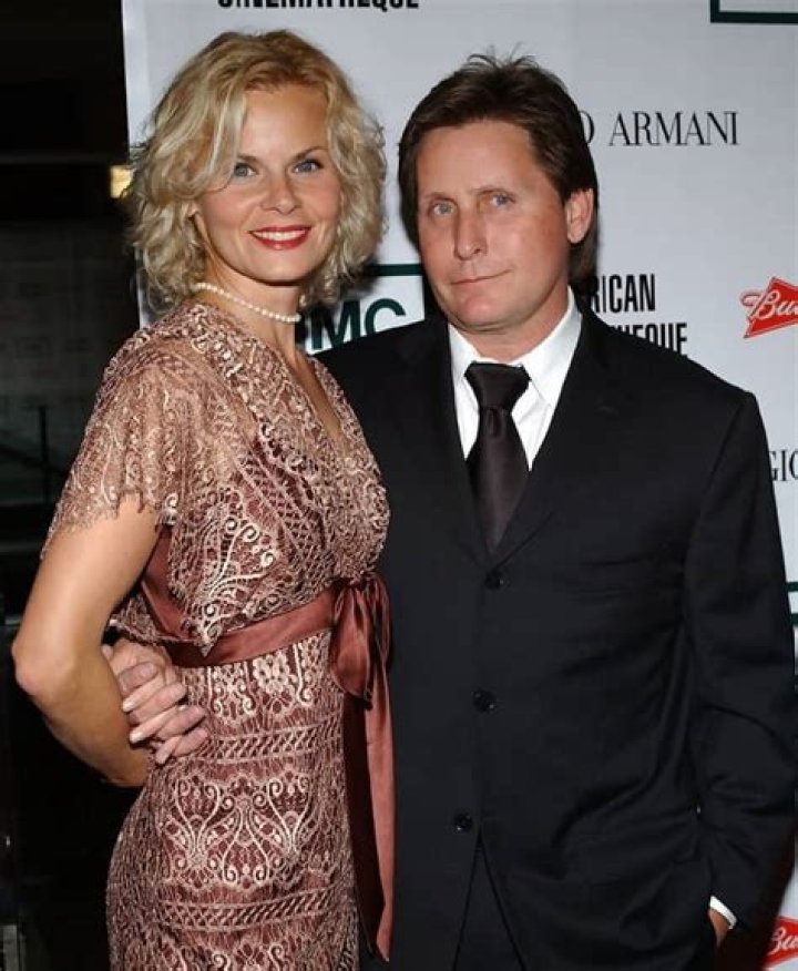 Emilio Estevez Bio, Age, Net Worth, Height, Married, Facts