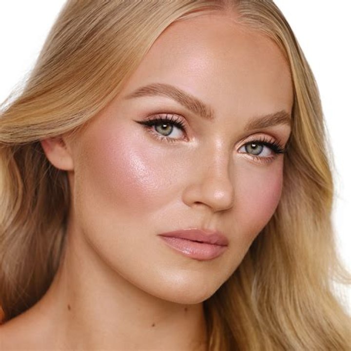 Expert Tips for Achieving the Perfect Summer Blush