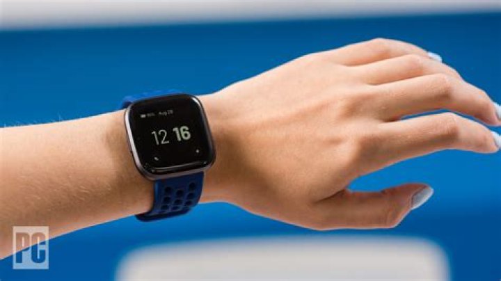 fitbit versa 2 review on wrist amazon alexa thinking fitbit versa 2 review on wrist amazon alexa thinking
