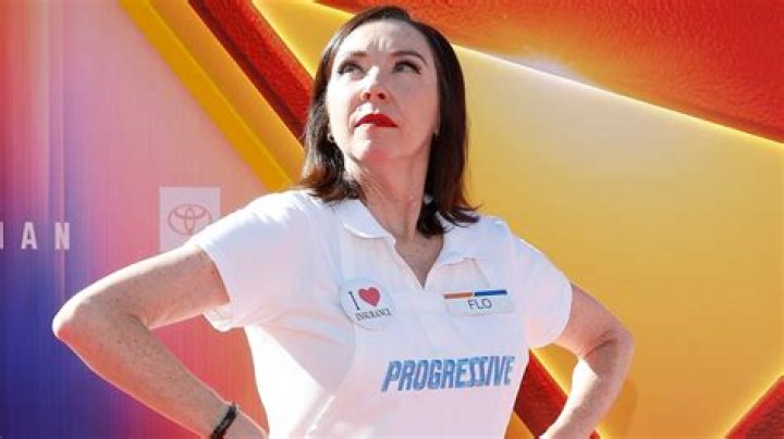 Flo From Progressive Photo The Actress In Real Life HuffPost
