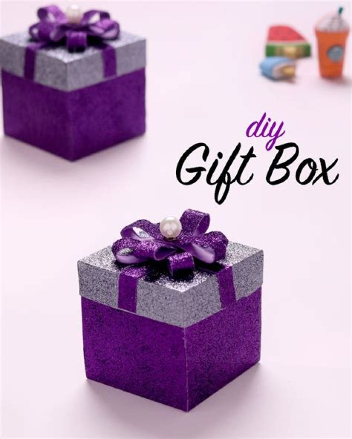 For the Makers' DIY Glitter Gift Box Tutorial