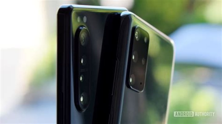 Galaxy S20 Plus vs Xperia 1 II cameras Galaxy S20 Plus vs Xperia 1 II cameras
