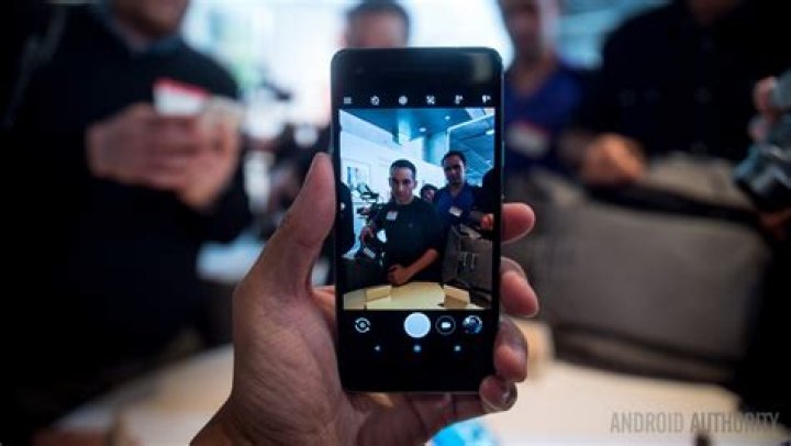Google Pixel 2 grabs DxOMark best smartphone camera crown