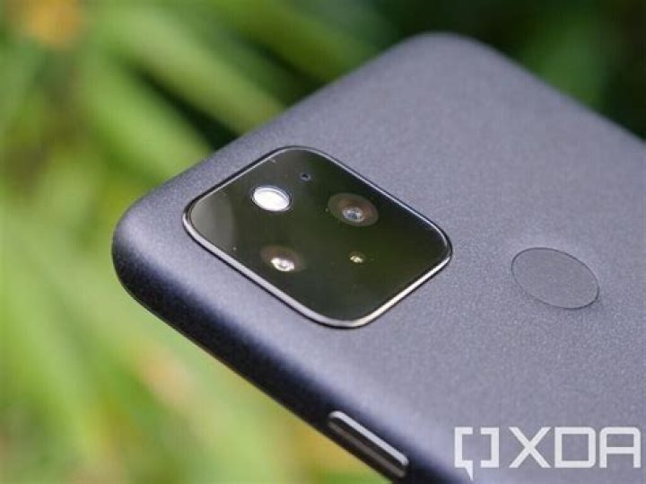 Google Pixel 5 camera detail 2