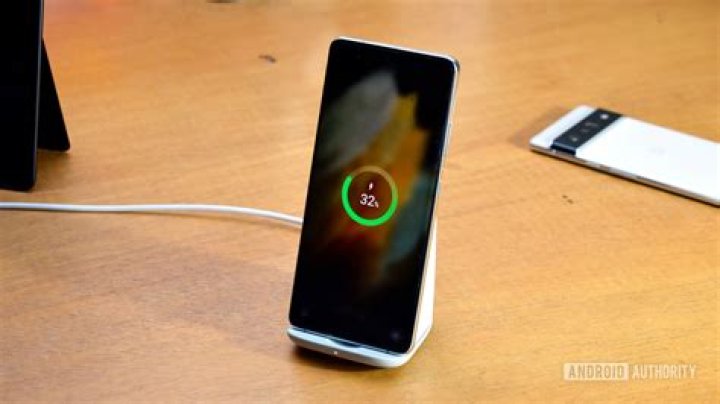 Google Pixel Stand wireless charging Galaxy S21 Ultra