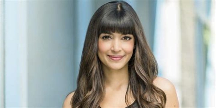 hannah simone net worth hannah simone net worth
