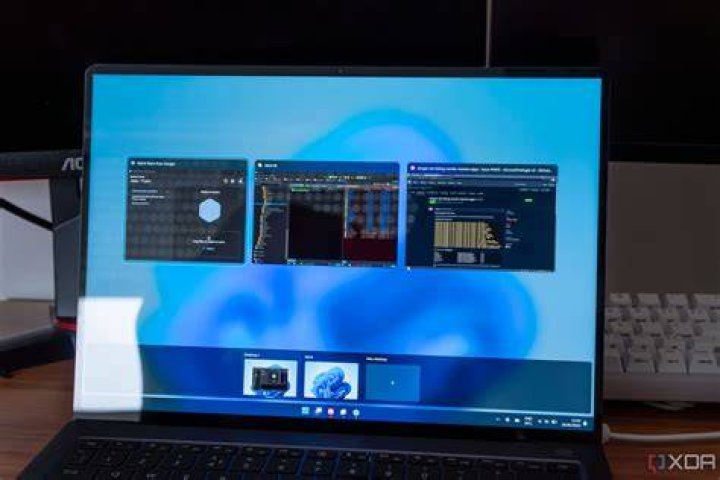 How to view multiple Chrome windows on the same screen