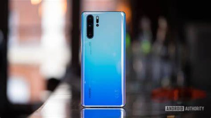 Huawei P30 taking a photo
