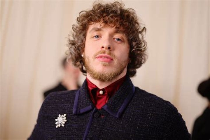 Is Jack Harlow bi ?