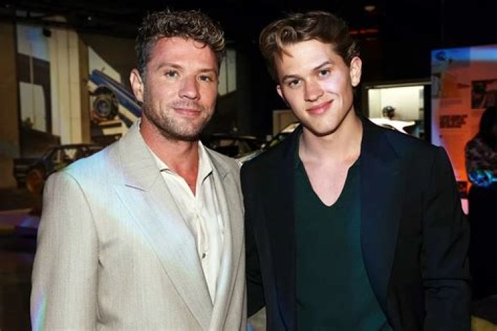 Is Ryan Phillippe's ex Alexis Knapp pregnant with his child? CBS News