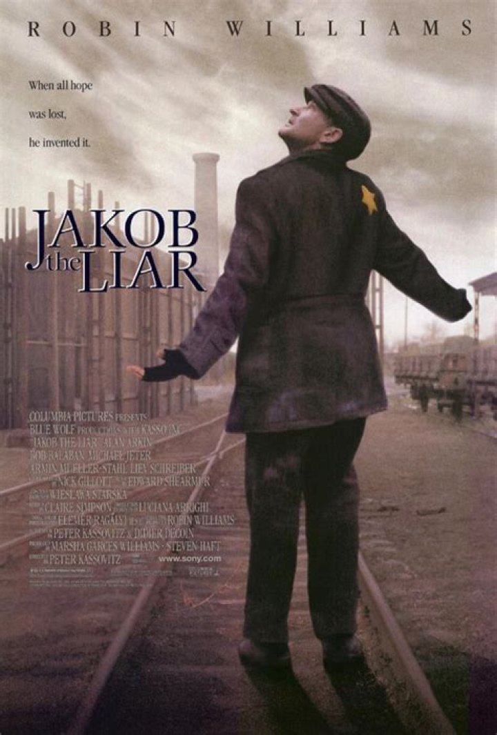JAKOB THE LIAR, Robin Williams, 1999. &copy;Sony Pictures/Courtesy Everett Collection