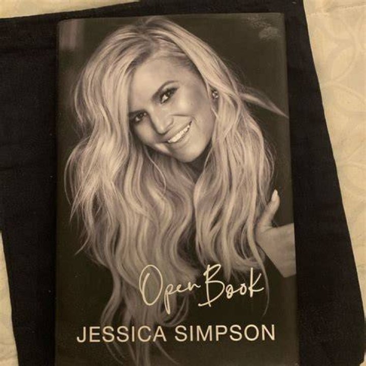 jessica-simpson-open-book