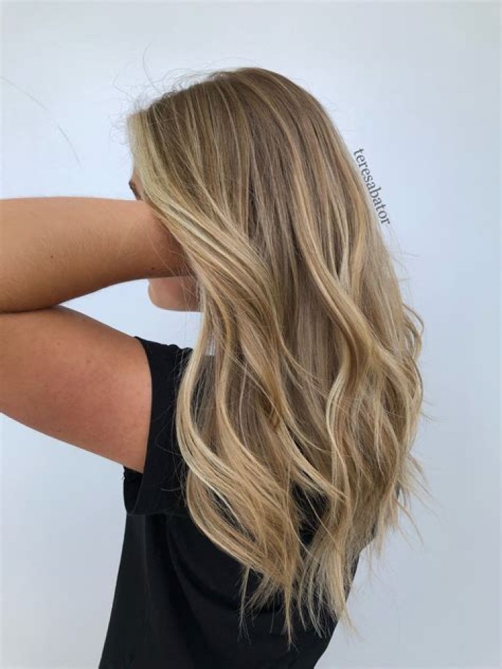 Lea Michele Blonde Highlights Make a Big Difference