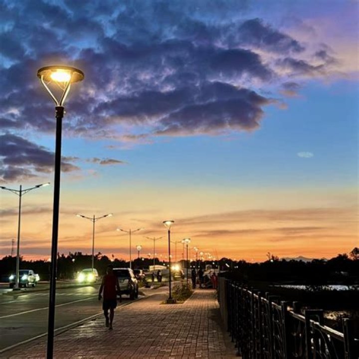Let's Be Sunset Boulevard