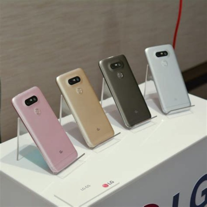 lg g5 first look aa-6 lg g5 first look aa-6