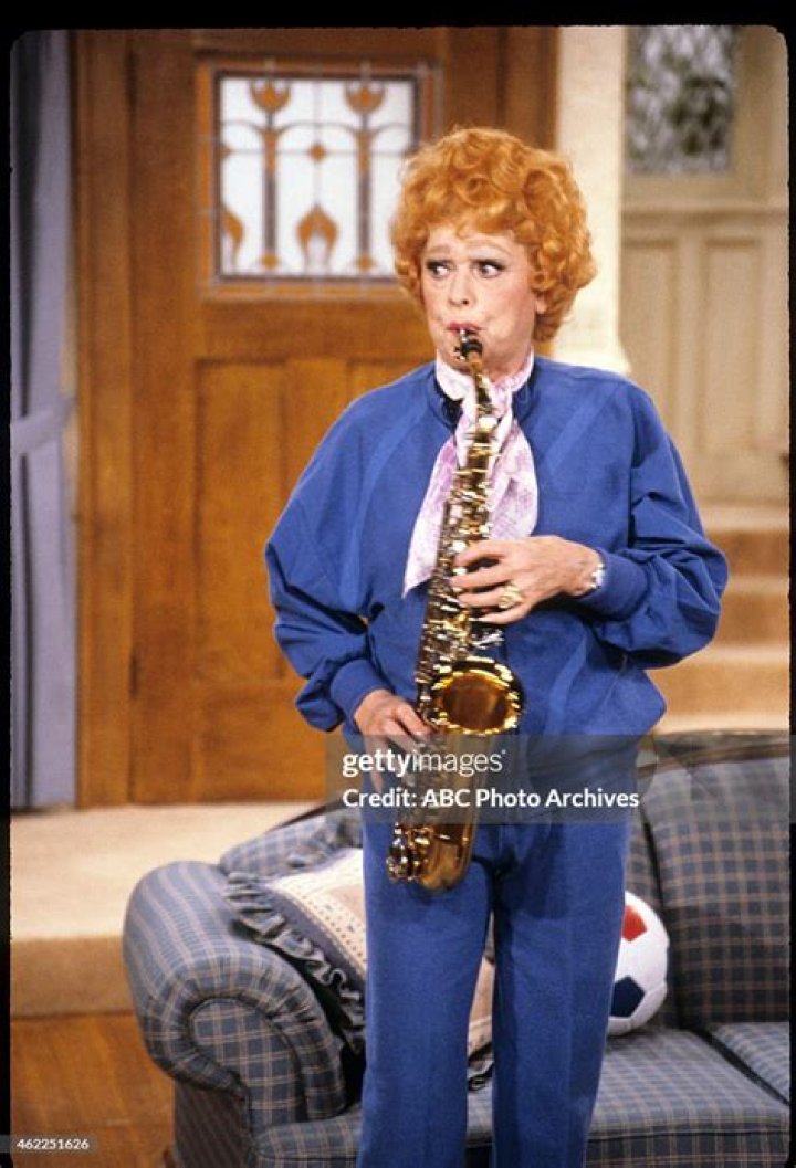 Lucille Ball singing