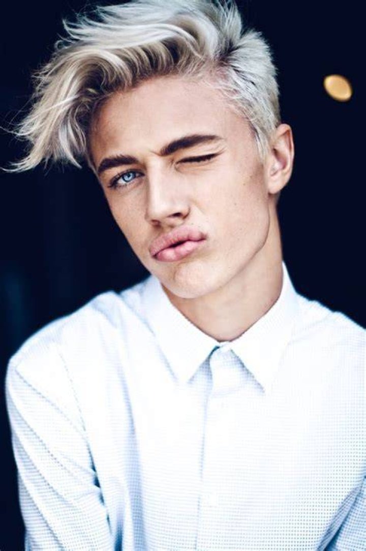 Lucky Blue Smith's Wife Nara Pellman, Age, Height, Net Worth