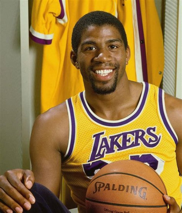 Magic Johnson posing