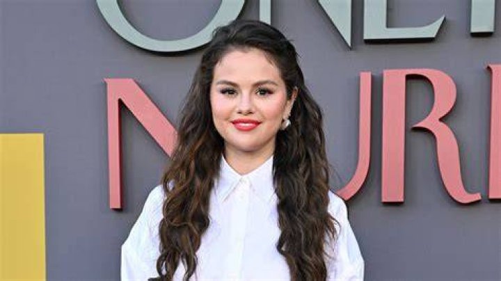 Maintaining Selena Gomez's Feet