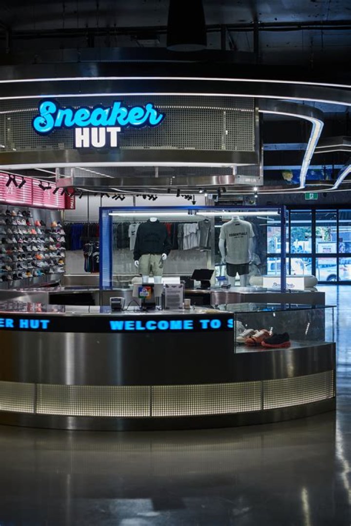 Minit Sneaker Hut