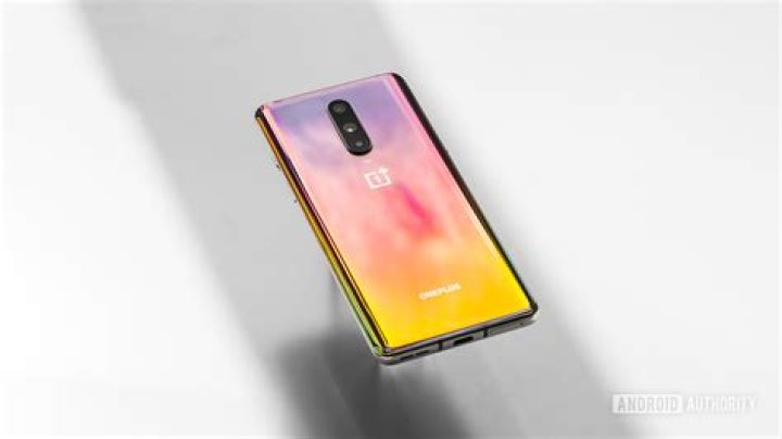 OnePlus 8 back pretty colors OnePlus 8 back pretty colors