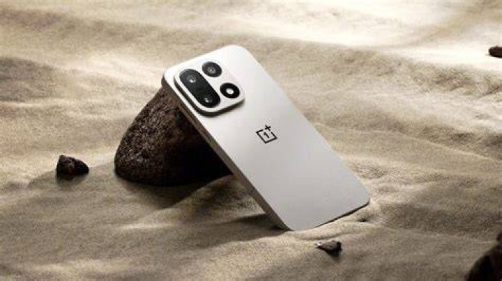 OnePlus 9 Pro your phone is up to date on screen.