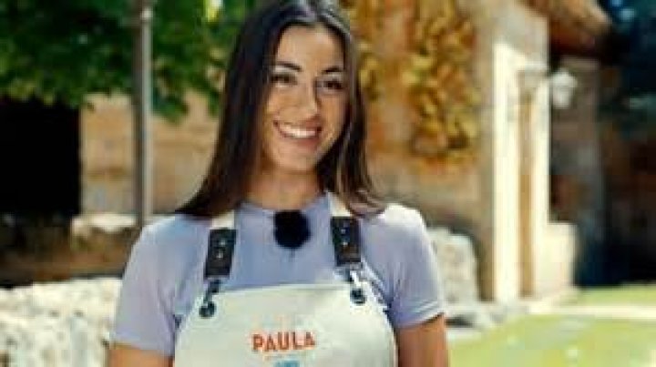 Paula Gonu Physical Appearance