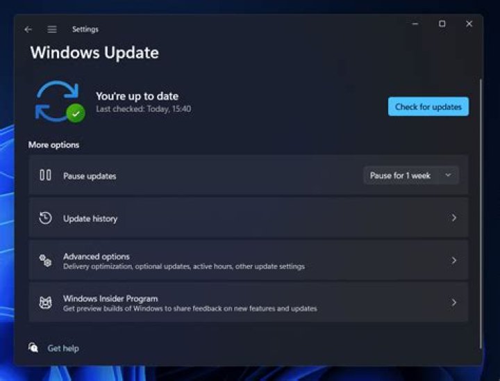 PC screen turns completely white on startup