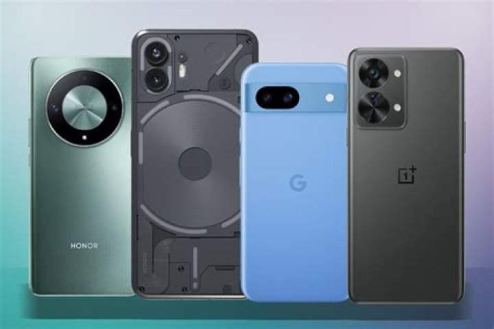 Pok&eacute;Gear Phone