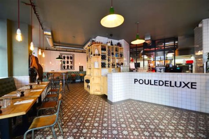 Poule-de-Luxe