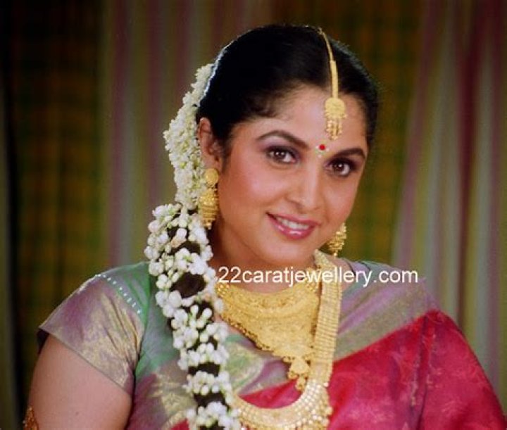 Ramya Krishna in Gold Plain Wedding Set Jewellery Designs