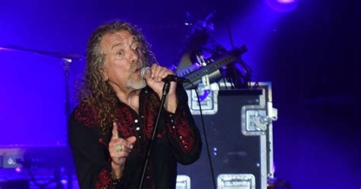 Robert Plant performing in 2016