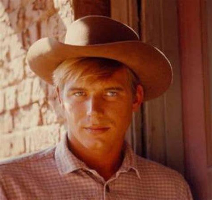 Roger Ewing IMDb