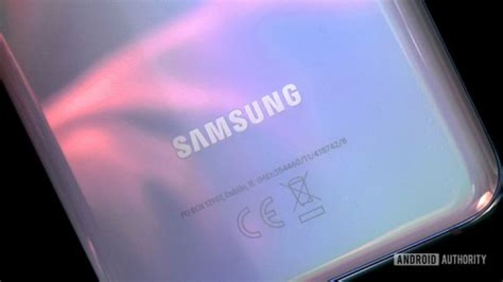 Samsung logo Galaxy S20 2 Samsung logo Galaxy S20 2