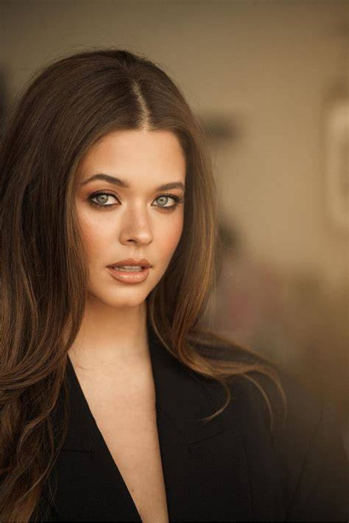 Sasha Pieterse net worth image