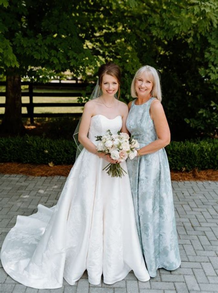 See Her 2 Perfect Dresses