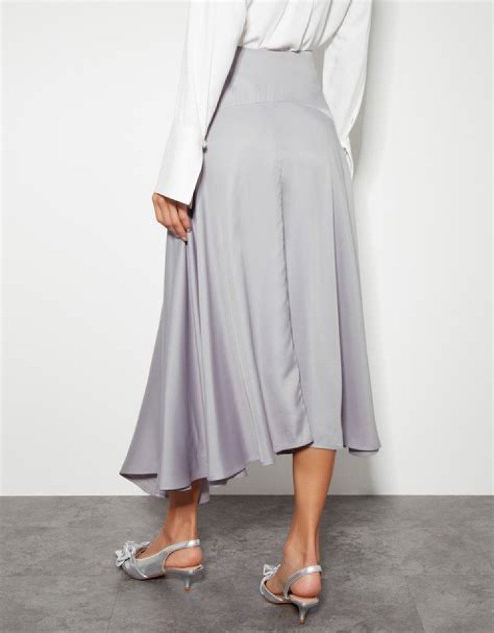SM Bordered Flared Skirt White f.png