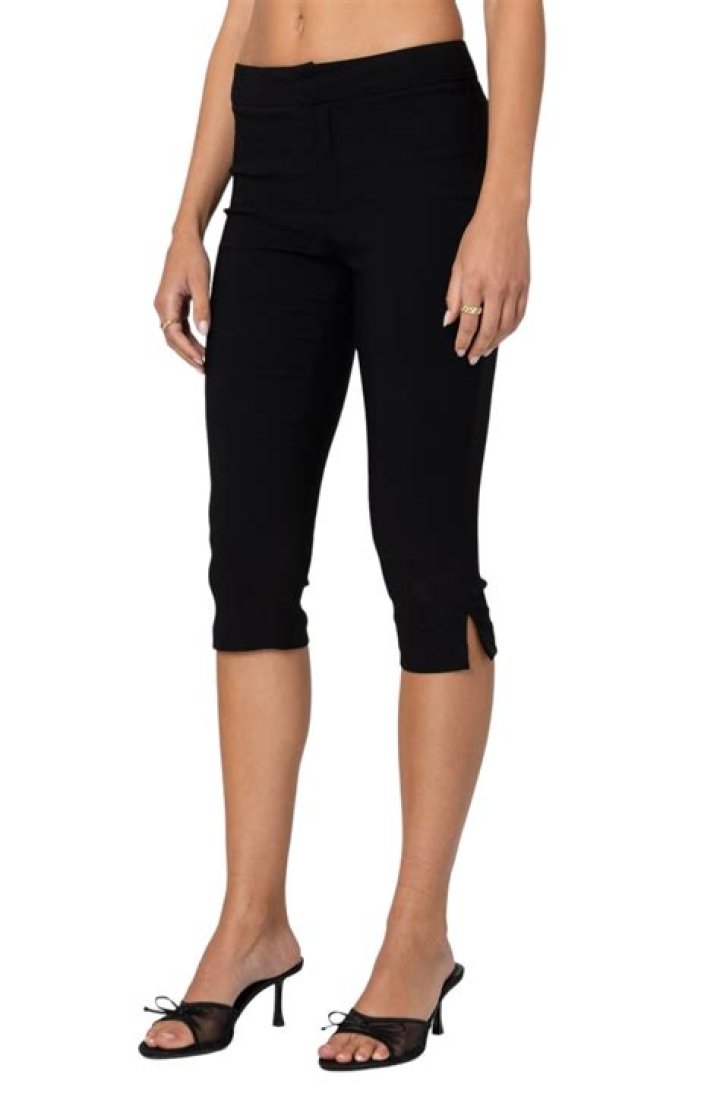 SM Capri Pants Black m.png