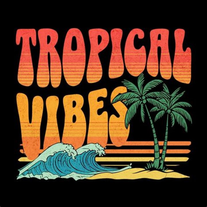 SM Tropical Tee m.png