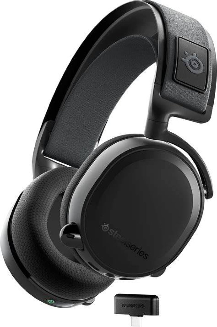 SteelSeries Arctis 7 wireless gaming headset hero SteelSeries Arctis 7 wireless gaming headset hero